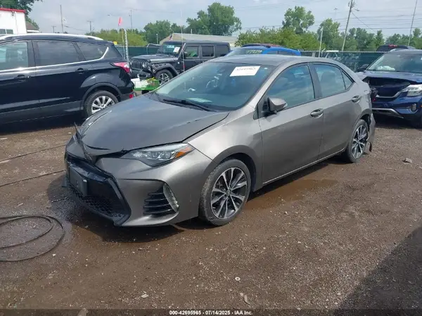 2T1BURHE0HC759766 2017 TOYOTA COROLLA - Image 2