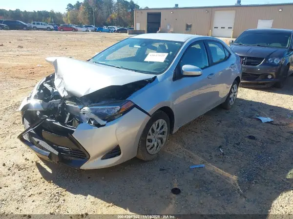 2T1BURHE0HC760612 2017 TOYOTA COROLLA - Image 2