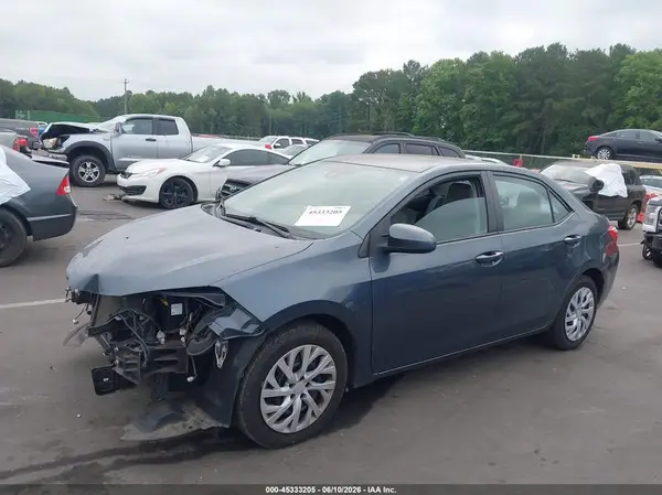 2T1BURHE0HC764403 2017 TOYOTA COROLLA - Image 2