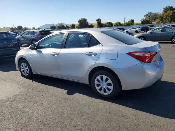2T1BURHE0HC765180 2017 TOYOTA COROLLA - Image 2