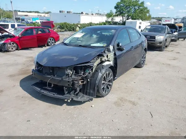 2T1BURHE0HC765437 2017 TOYOTA COROLLA - Image 2