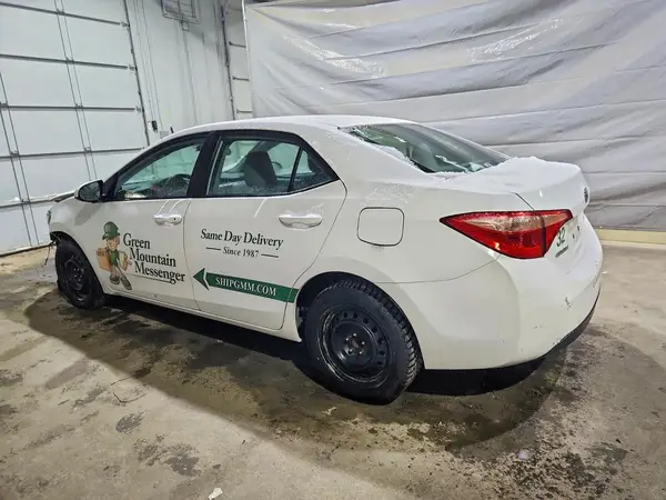 2T1BURHE0HC772842 2017 TOYOTA COROLLA - Image 2
