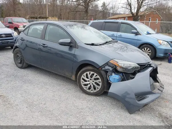 2T1BURHE0HC774249 2017 TOYOTA COROLLA - Image 1