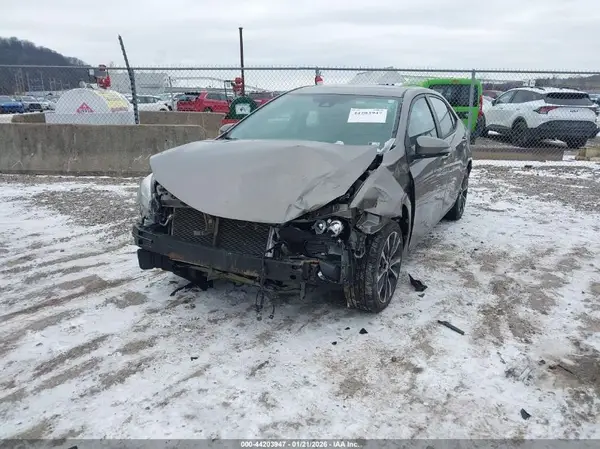 2T1BURHE0HC780116 2017 TOYOTA COROLLA - Image 2