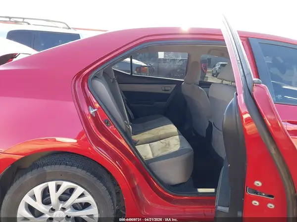 2T1BURHE0HC786823 2017 TOYOTA COROLLA - Image 8