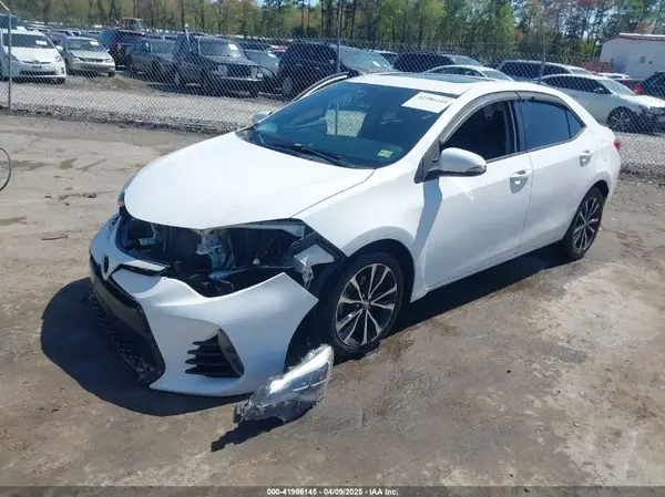 2T1BURHE0HC787566 2017 TOYOTA COROLLA - Image 2