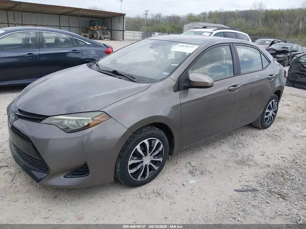 2T1BURHE0HC787616 2017 TOYOTA COROLLA - Image 2