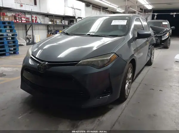 2T1BURHE0HC797045 2017 TOYOTA COROLLA - Image 2