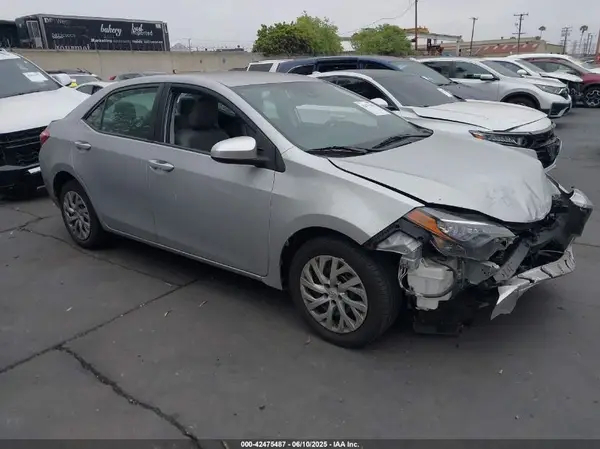 2T1BURHE0HC800753 2017 TOYOTA COROLLA - Image 1