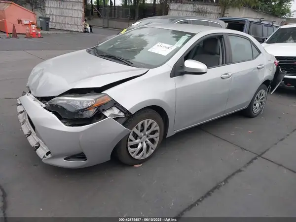 2T1BURHE0HC800753 2017 TOYOTA COROLLA - Image 2