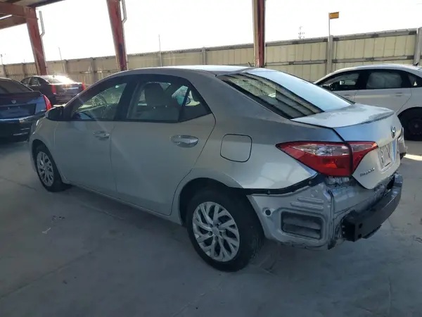2T1BURHE0HC806925 2017 TOYOTA COROLLA - Image 2