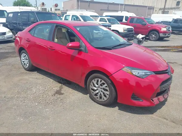 2T1BURHE0HC812062 2017 TOYOTA COROLLA - Image 1