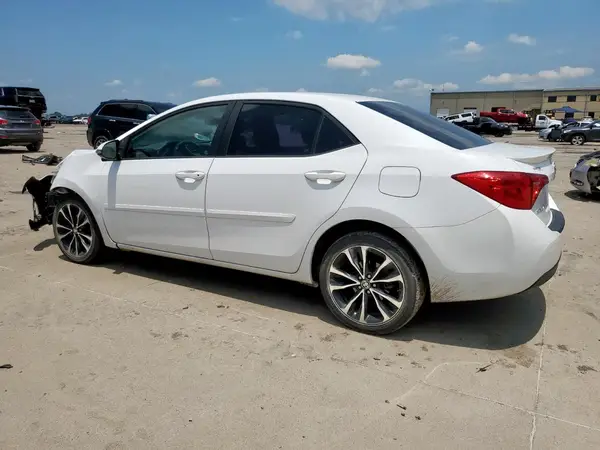 2T1BURHE0HC815012 2017 TOYOTA COROLLA - Image 2
