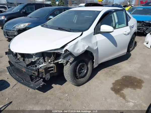 2T1BURHE0HC815267 2017 TOYOTA COROLLA - Image 2