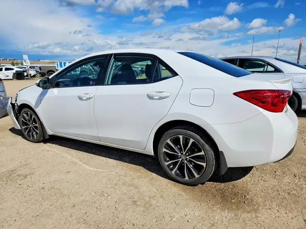 2T1BURHE0HC815978 2017 TOYOTA COROLLA - Image 2