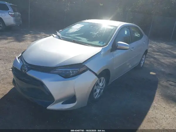 2T1BURHE0HC819979 2017 TOYOTA COROLLA - Image 2