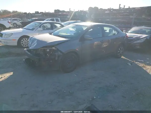 2T1BURHE0HC826964 2017 TOYOTA COROLLA - Image 2