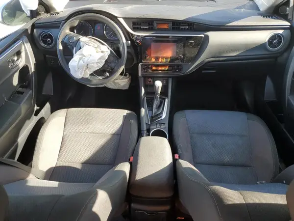 2T1BURHE0HC827029 2017 TOYOTA COROLLA - Image 8