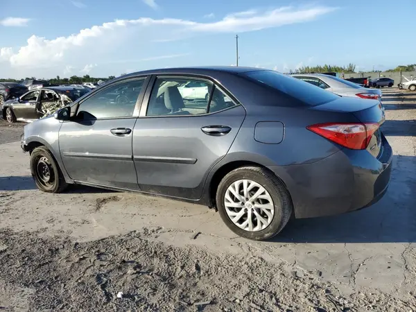 2T1BURHE0HC829718 2017 TOYOTA COROLLA - Image 2