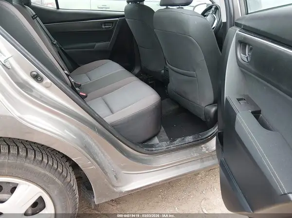 2T1BURHE0HC840086 2017 TOYOTA COROLLA - Image 8
