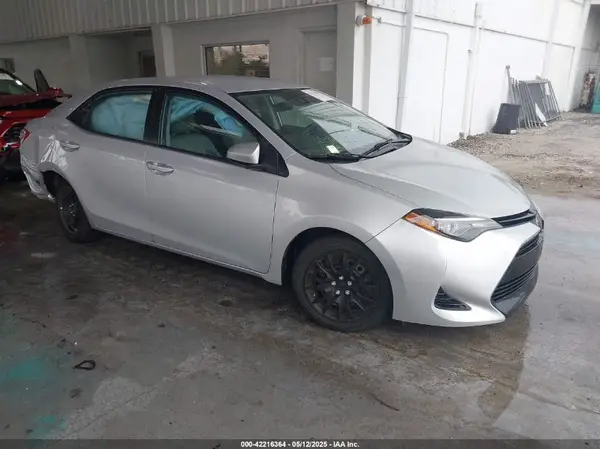 2T1BURHE0HC846177 2017 TOYOTA COROLLA - Image 1