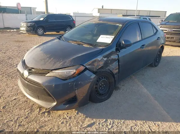 2T1BURHE0HC850021 2017 TOYOTA COROLLA - Image 2