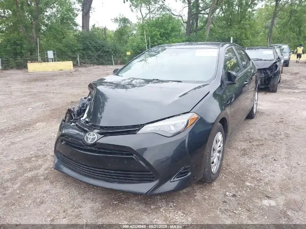 2T1BURHE0HC861360 2017 TOYOTA COROLLA - Image 2
