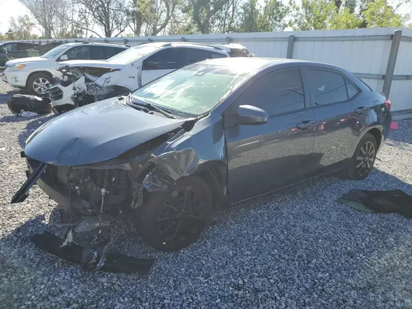2T1BURHE0HC864274 2017 TOYOTA COROLLA - Image 1