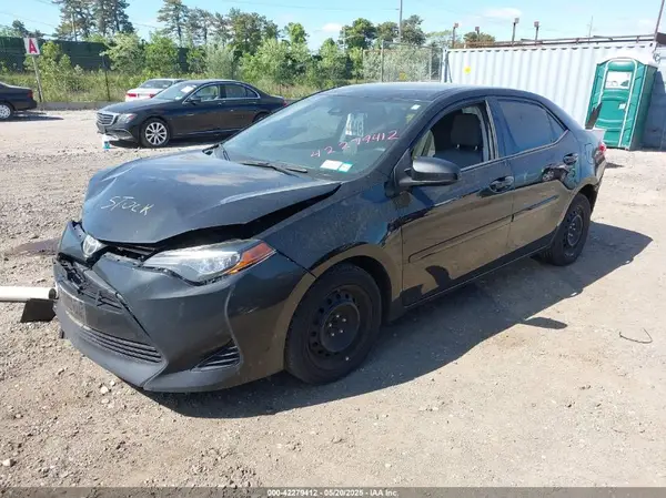 2T1BURHE0HC865330 2017 TOYOTA COROLLA - Image 2