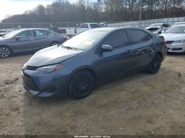 2T1BURHE0HC868096 2017 TOYOTA COROLLA - Image 2