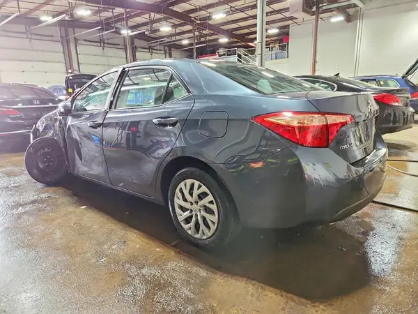 2T1BURHE0HC880278 2017 TOYOTA COROLLA - Image 2