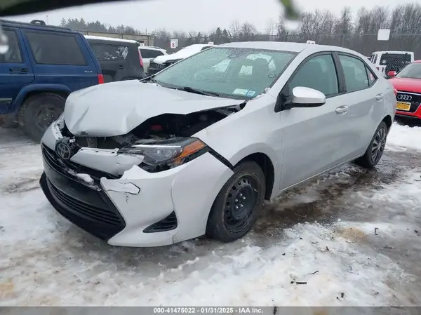 2T1BURHE0HC884556 2017 TOYOTA COROLLA - Image 2