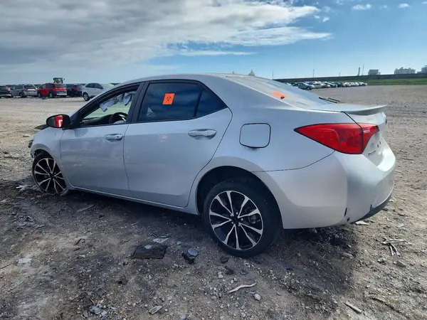 2T1BURHE0HC907575 2017 TOYOTA COROLLA - Image 2