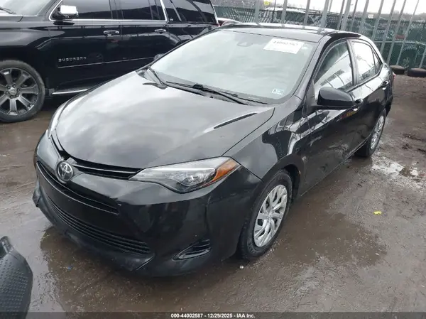 2T1BURHE0HC917538 2017 TOYOTA COROLLA - Image 2