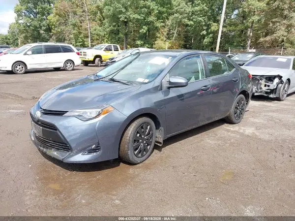 2T1BURHE0HC919712 2017 TOYOTA COROLLA - Image 2