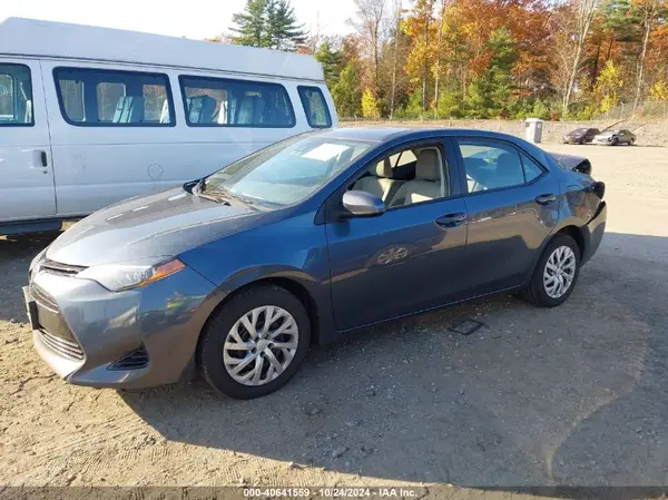 2T1BURHE0HC922609 2017 TOYOTA COROLLA - Image 2