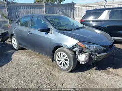 2T1BURHE0HC923582 2017 TOYOTA COROLLA