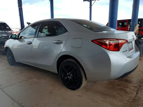 2T1BURHE0HC927017 2017 TOYOTA COROLLA - Image 2