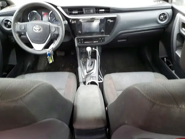 2T1BURHE0HC929527 2017 TOYOTA COROLLA - Image 8
