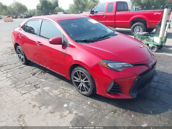 2T1BURHE0HC938163 2017 TOYOTA COROLLA - Image 1