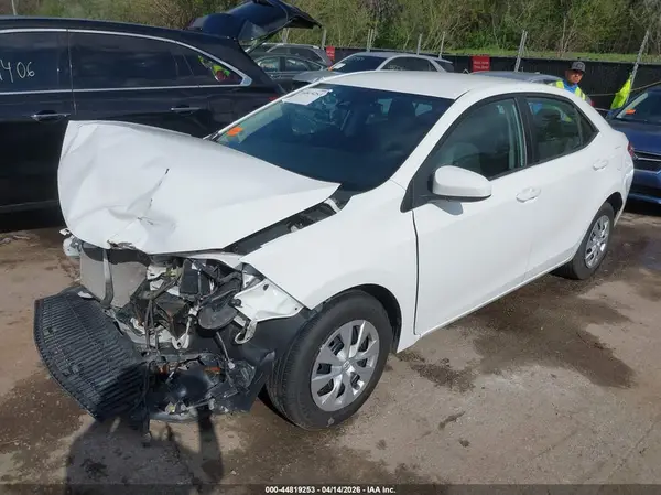 2T1BURHE0HC944464 2017 TOYOTA COROLLA - Image 2