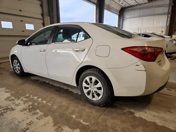 2T1BURHE0HC944805 2017 TOYOTA COROLLA - Image 2
