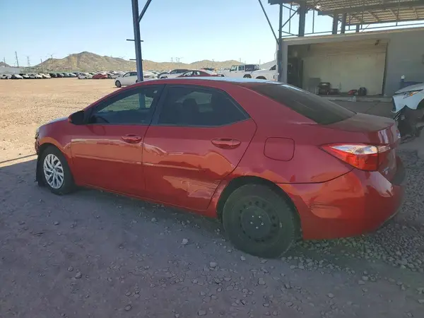 2T1BURHE0JC000735 2018 TOYOTA COROLLA - Image 2