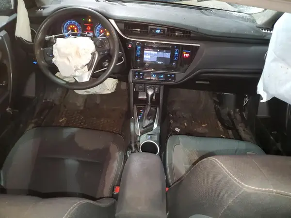 2T1BURHE0JC002758 2018 TOYOTA COROLLA - Image 8