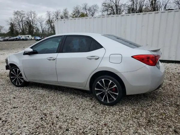 2T1BURHE0JC006809 2018 TOYOTA COROLLA - Image 2