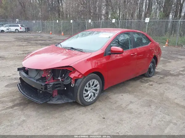 2T1BURHE0JC013078 2018 TOYOTA COROLLA - Image 2