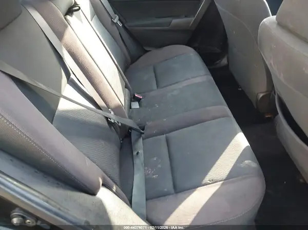 2T1BURHE0JC013100 2018 TOYOTA COROLLA - Image 8