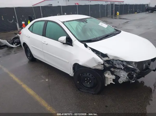 2T1BURHE0JC016157 2018 TOYOTA COROLLA - Image 1