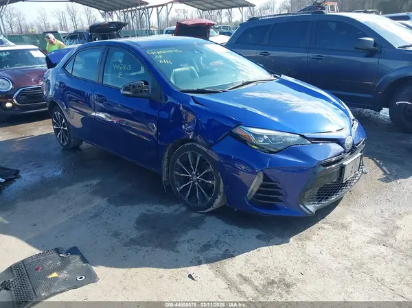 2T1BURHE0JC020354 2018 TOYOTA COROLLA - Image 1