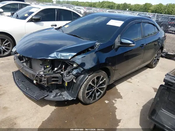 2T1BURHE0JC020676 2018 TOYOTA COROLLA - Image 2